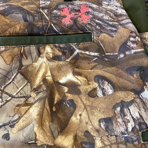 Under Armor Camouflage pants size 8 - Picture 8 of 9